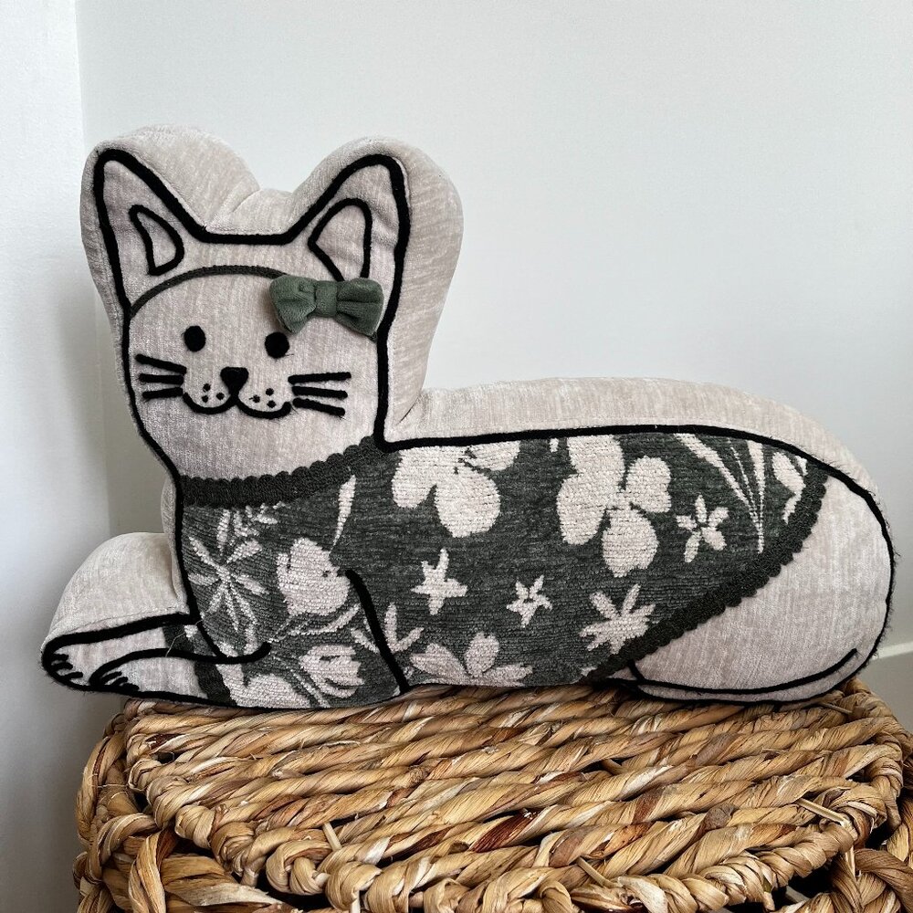 Cat-shaped Throw Pillow